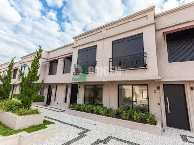 Casa de Condomínio com 3 Quartos para alugar, 157m² no Jardim Social, Curitiba