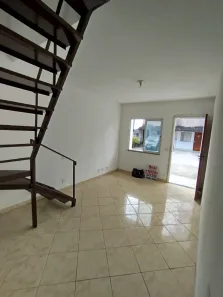 Casa de Vila com 2 Quartos para alugar, 60m² no Pendotiba, Niterói