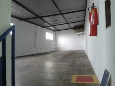 Galpão / Depósito / Armazém para alugar, 350m² no Casa Grande, Diadema