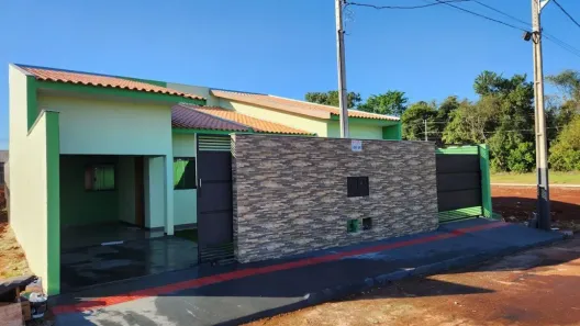 Casa com 2 Quartos à venda, 125m² no Centro, Sertanópolis