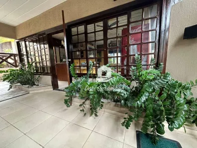 Hotel / Motel / Pousada com 25 Quartos à venda, 1260m² no Itaipu, Niterói