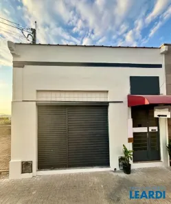 Loja / Salão / Ponto Comercial à venda, 104m² no Centro, Atibaia