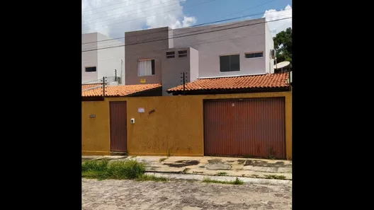 Sobrado com 4 Quartos à venda, 204m² no Vale Quem Tem, Teresina