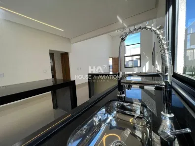 Casa com 3 Quartos à venda, 209m² no Setor Cristina II, Trindade