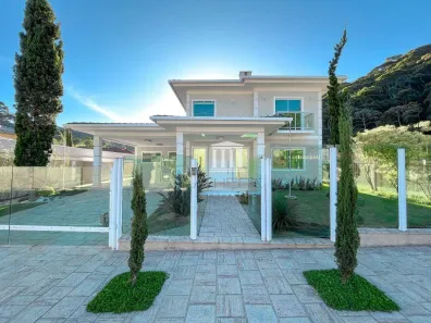 Casa de Condomínio com 4 Quartos para venda ou aluguel, 255m² no Prata, Teresópolis