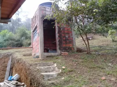 Fazenda / Sítio / Chácara à venda, 2501m² no Centro, Juquitiba