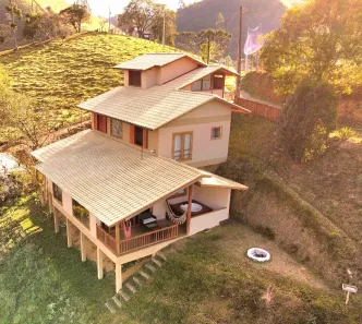 Sobrado com 3 Quartos à venda, 250m² no Visconde de Mauá, Resende