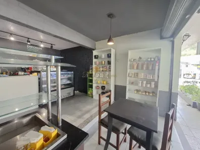 Loja / Salão / Ponto Comercial à venda, 100m² no Albuquerque, Teresópolis