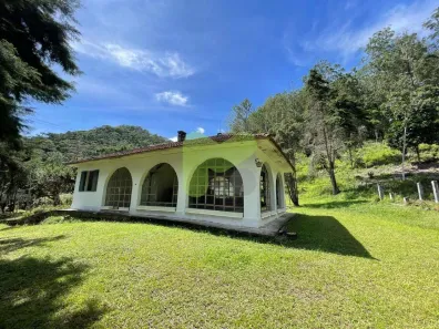 Fazenda / Sítio / Chácara à venda, 193600m² no , Macaé