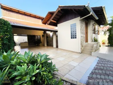 Casa com 3 Quartos à venda, 147m² no Água Verde, Blumenau