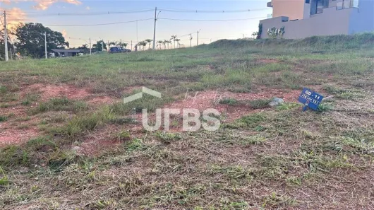 Terreno / Lote / Condomínio à venda, 257m² no Jardins Versalhes, Aparecida de Goiânia