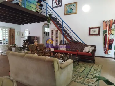 Fazenda / Sítio / Chácara com 3 Quartos à venda, 200m² no Curral, Ibiúna