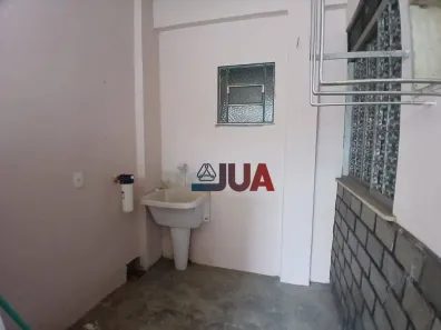 Casa com 2 Quartos para alugar, 84m² no Centro, Nova Iguaçu