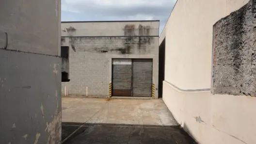 Galpão / Depósito / Armazém à venda, 652m² no Vila Sacadura Cabral, Santo André