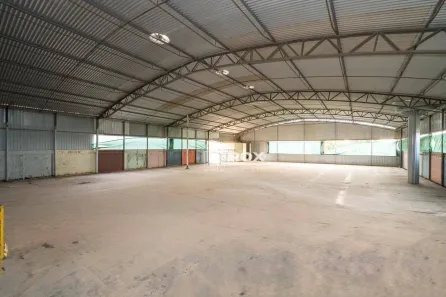 Galpão / Depósito / Armazém à venda, 700m² no Jardim Monte Santo, Almirante Tamandaré