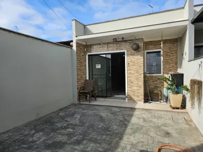 Casa com 2 Quartos para alugar, 63m² no Itacolomi, Balneário Piçarras