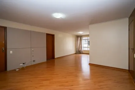 Apartamento com 3 Quartos para alugar, 110m² no Juvevê, Curitiba