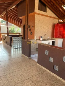 Casa Comercial com 3 Quartos para venda ou aluguel, 400m² no Vila Áurea, Poá