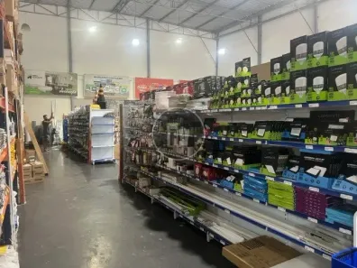 Galpão / Depósito / Armazém para alugar, 800m² no Tabuleiro, Camboriú