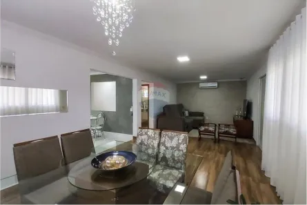 Fazenda / Sítio / Chácara com 4 Quartos à venda, 315m² no Centro, Jarinu