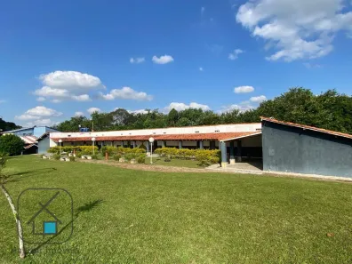 Fazenda / Sítio / Chácara para alugar, 1100m² no Vila Garcia (São Silvestre), Jacareí