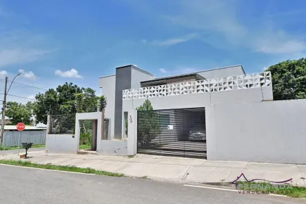 Casa com 3 Quartos à venda, 330m² no Setor Habitacional Taquari, Brasília