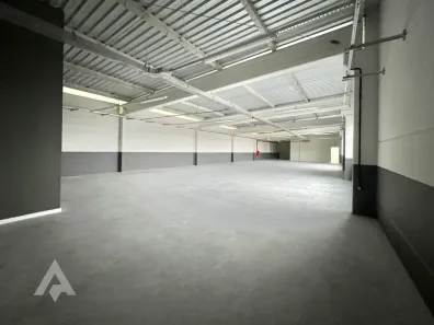 Galpão / Depósito / Armazém para alugar, 300m² no Do Salto, Blumenau