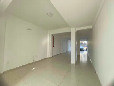 Conjunto Comercial / Sala para alugar, 64m² no Palmital, Chapecó