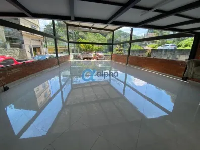 Loja / Salão / Ponto Comercial para alugar, 115m² no Bingen, Petrópolis