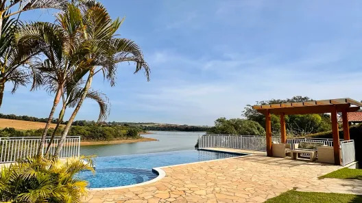 Fazenda / Sítio / Chácara com 3 Quartos para alugar, 200m² no , Ibiúna