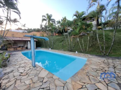Fazenda / Sítio / Chácara com 7 Quartos à venda, 4000m² no , Mairinque