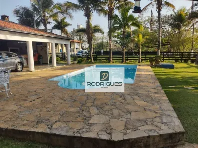 Fazenda / Sítio / Chácara com 3 Quartos à venda, 765m² no Alambari, Alambari