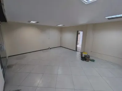 Loja / Salão / Ponto Comercial para alugar, 50m² no Centro, Nilópolis