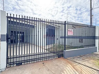 Casa com 3 Quartos para alugar, 99m² no Jardim Tóquio, Maringá