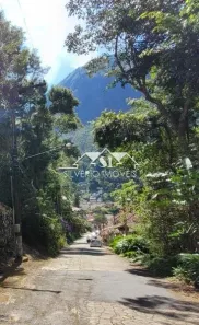 Terreno / Lote / Condomínio à venda, 348m² no Retiro, Petrópolis