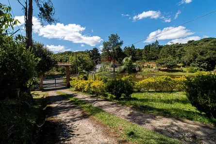 Fazenda / Sítio / Chácara com 10 Quartos à venda, 2000m² no Lagoa Grande, Embu-Guaçu