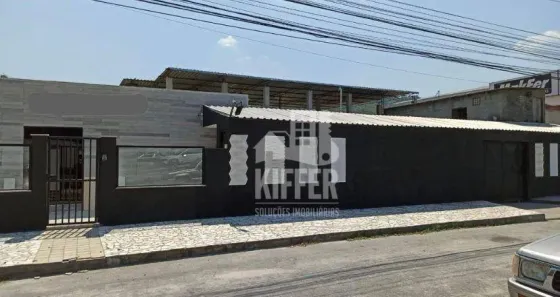 Galpão / Depósito / Armazém à venda, 720m² no São José do Imbassaí, Maricá