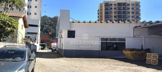 Galpão / Depósito / Armazém para alugar, 84m² no Várzea, Teresópolis