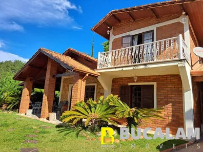 Casa de Condomínio com 3 Quartos para venda ou aluguel, 1547m² no Jardim dos Ipês, Embu das Artes