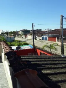 Sobrado com 2 Quartos à venda, 126m² no Balneario Jussara, Mongaguá