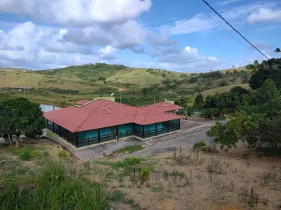 Fazenda / Sítio / Chácara com 4 Quartos à venda, 265m² no Alto José Leal, Vitória de Santo Antão