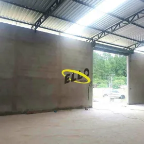 Galpão / Depósito / Armazém para alugar, 330m² no Jardim Arco-Íris, Cotia