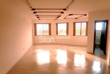 Prédio Inteiro com 10 Quartos para venda ou aluguel, 582m² no Vila Teixeira, Campinas