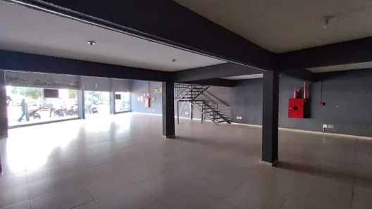 Conjunto Comercial / Sala para alugar, 262m² no Jardim Porto Alegre, Toledo