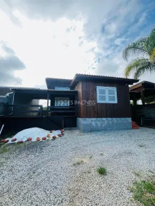 Casa com 2 Quartos para alugar, 72m² no Vila Floresta II, Criciúma