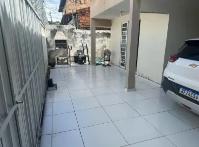 Casa com 4 Quartos à venda, 170m² no Saci, Teresina