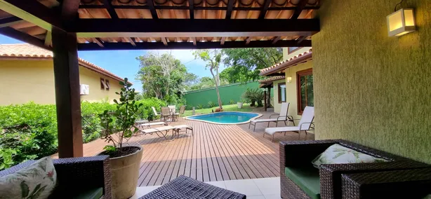 Casa de Condomínio com 5 Quartos para venda ou aluguel, 250m² no , 