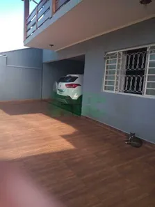 Sobrado com 3 Quartos à venda, 252m² no Jardim Santa Rosa, Cosmópolis