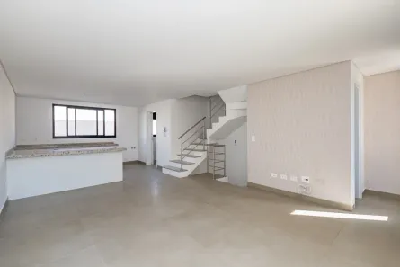Sobrado com 3 Quartos para alugar, 157m² no Jardim Social, Curitiba