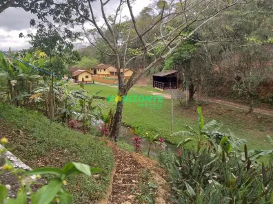 Fazenda / Sítio / Chácara com 4 Quartos à venda, 1616m² no Nogueira, Guararema